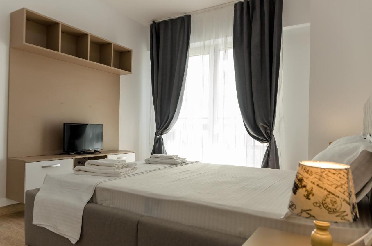 Luxury Apartments Newton By Glam Яссы Экстерьер фото